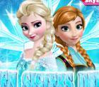 Frozen sisters dress up